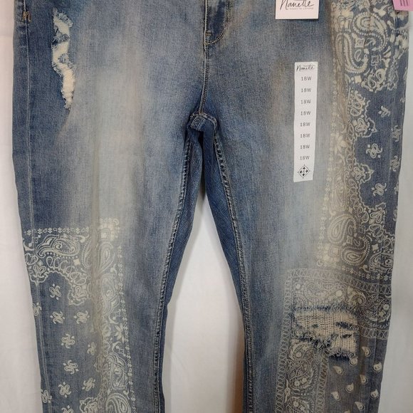 Nanette Lepore - Thompson Boyfriend Jeans - Size 18W, light blue - Picture 7 of 7
